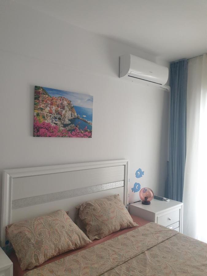 Blue Apartament Mamaia Eksteriør billede